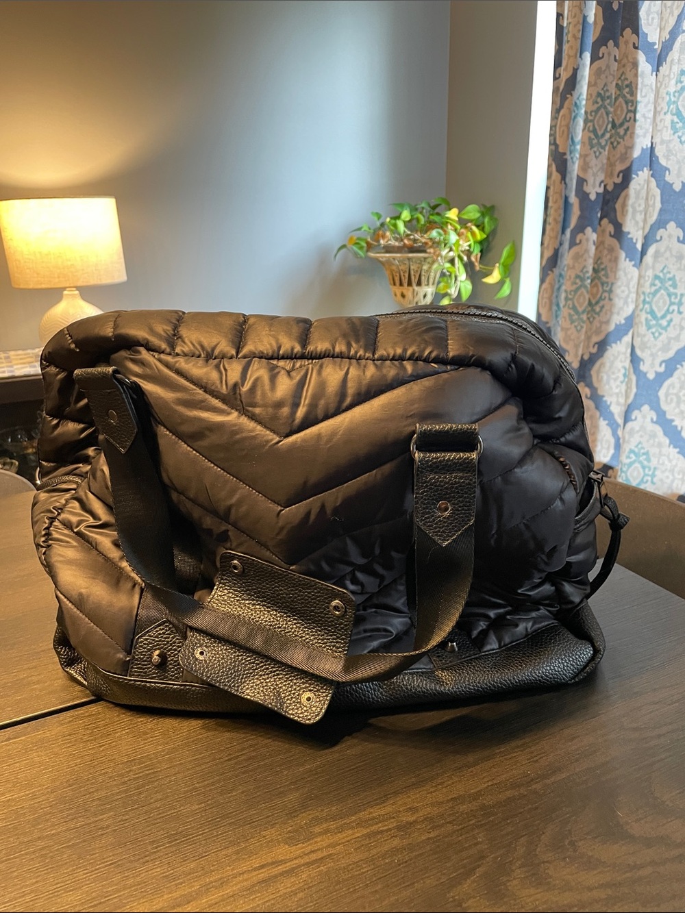 Cynthia Rowley Black Quilted Travel Tote Bag - Picture 3 of 10